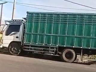 Truk Beras Palsu, R.L Alias "Baco" Di Duga Sedang Menjarah BBM Subsidi Solar, Kedok Terbongkar.